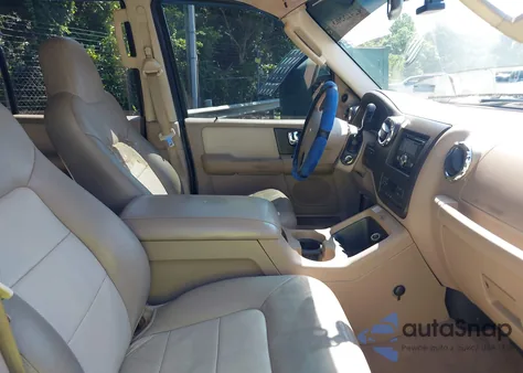 2005 Ford Expedition Eddie Bauer from USA, damaged, VIN 1FMFU17535LB08135